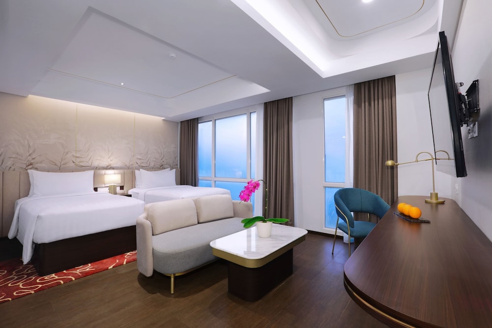Premier Suite Twin - Photo 1