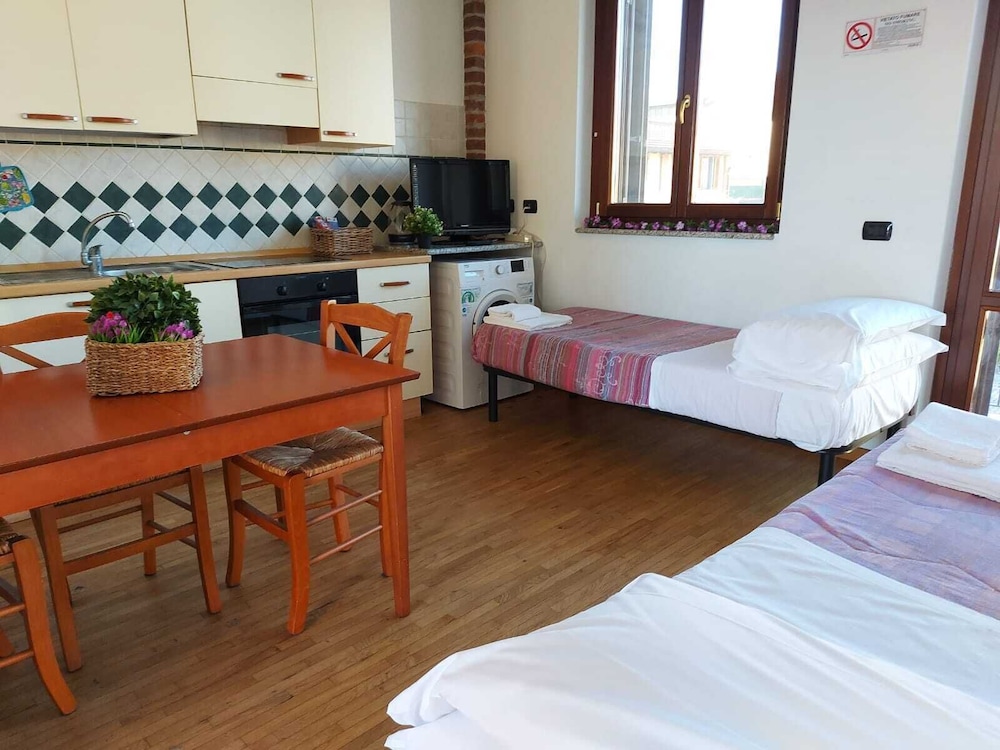 City Apartment photo 2