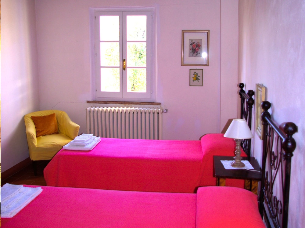 Apartment, 3 Bedrooms, Smoking, Patio photo 1