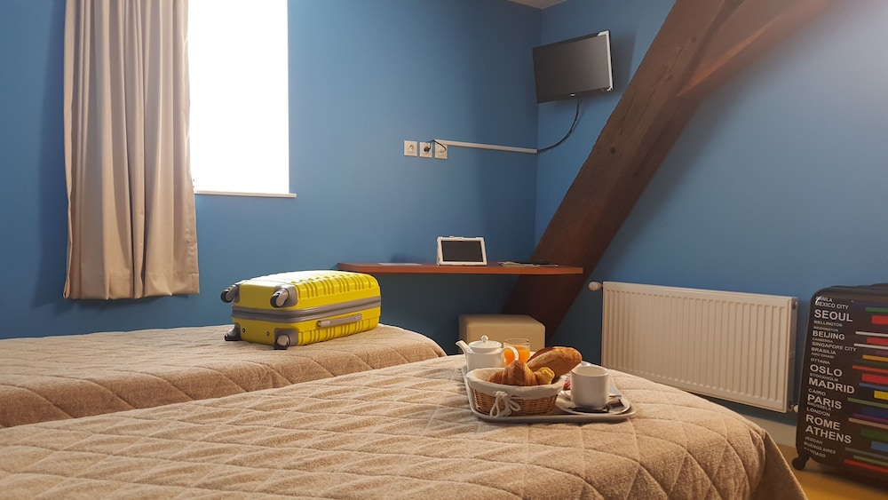 Standard Twin Room photo 1