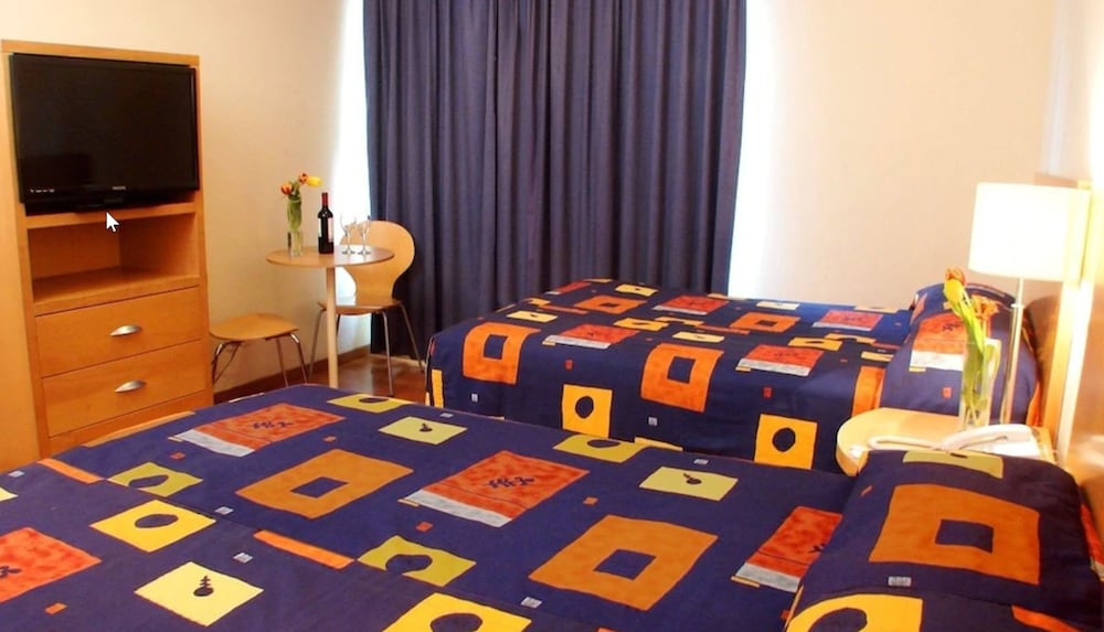 Quadruple Room - Photo 1