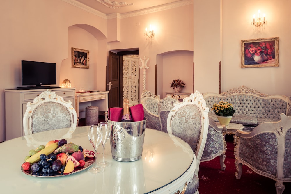 Royal Suite photo 3
