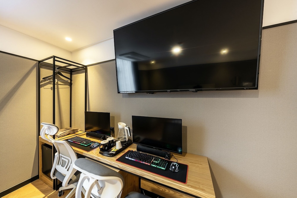 Premium Room - Photo 3