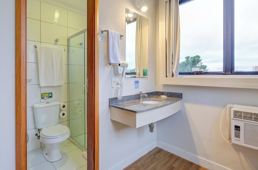 Standard Triple Room - Photo 12