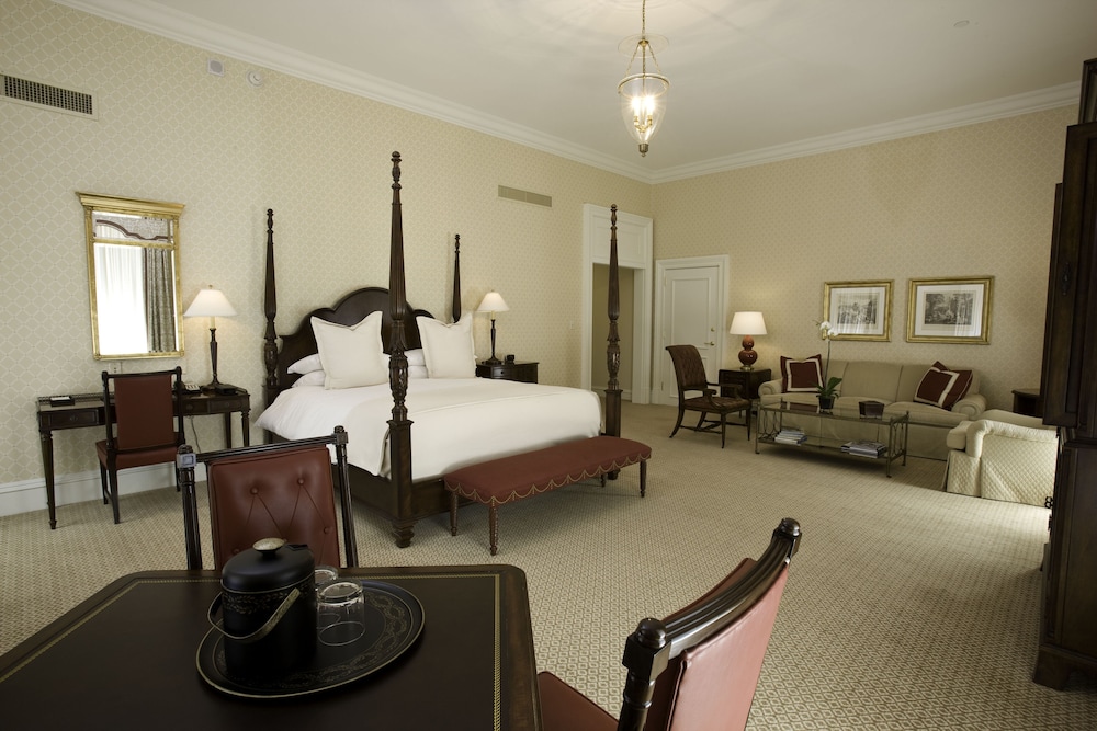 Junior Room, 1 King Bed (Capital Great) photo 3