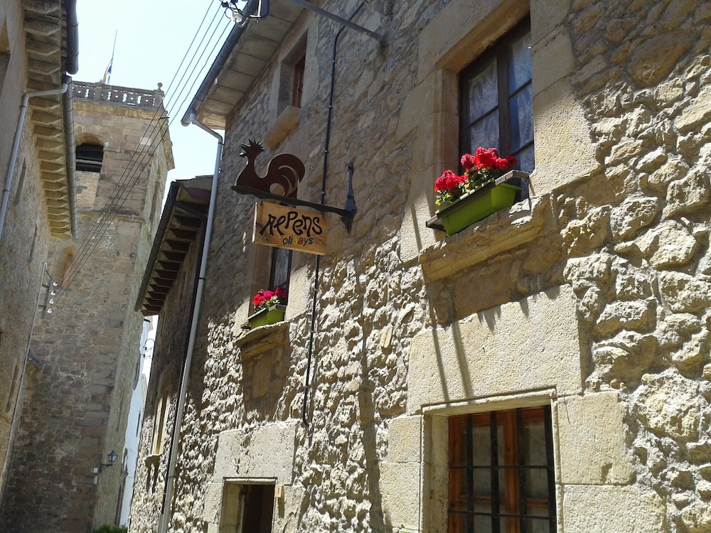House, 3 Bedrooms, Balcony photo 2