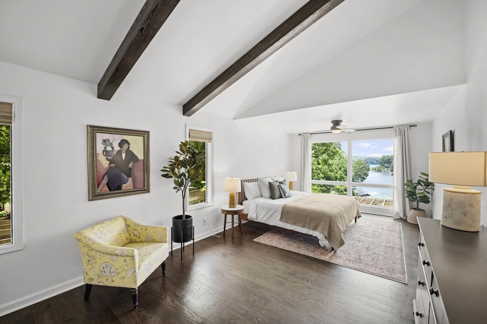 House (6 Bedrooms) photo 1