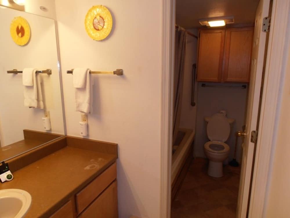 Condo, Multiple Beds, 2 Bathrooms photo 2