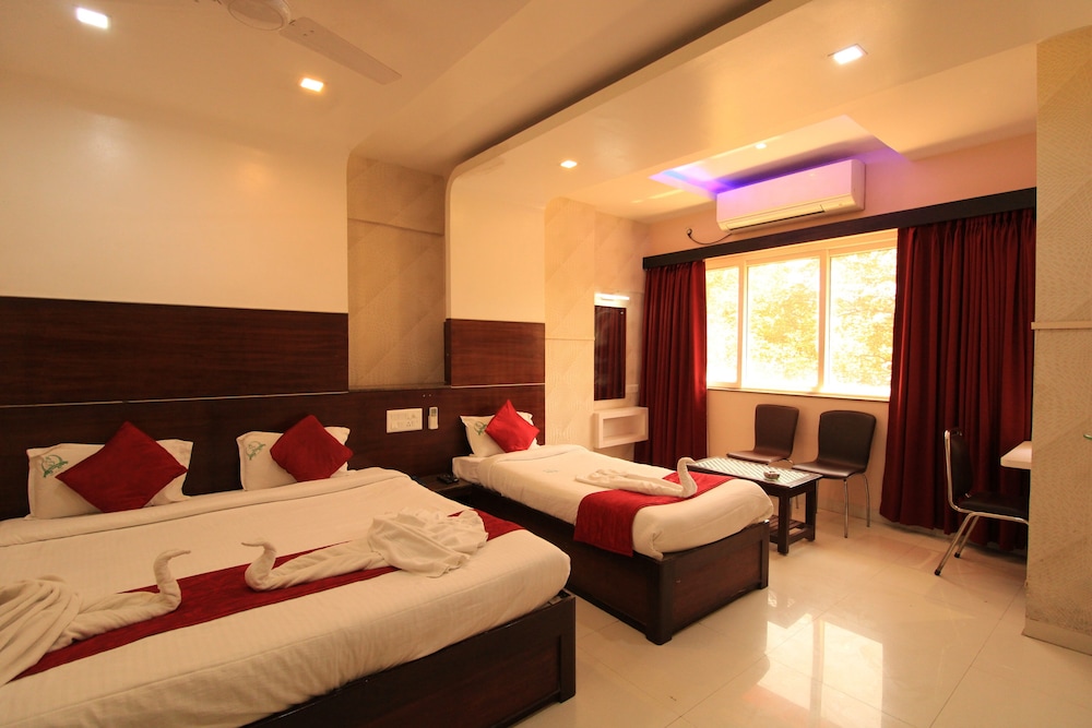 Deluxe Triple Room - Photo 4