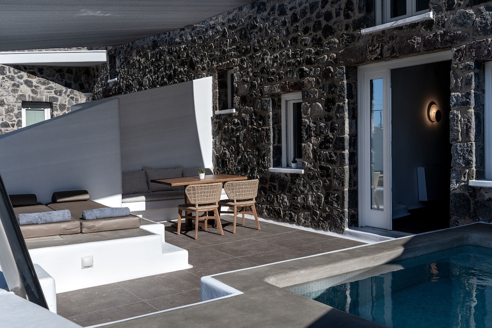 Cave two-bedroom Suite with jacuzzi - Photo 8