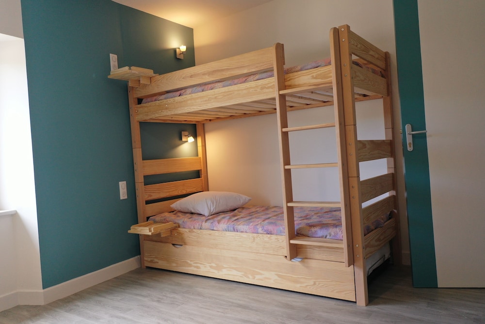 Classic Shared Dormitory, Garden View