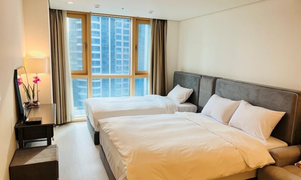 Family Twin Room - Photo 11
