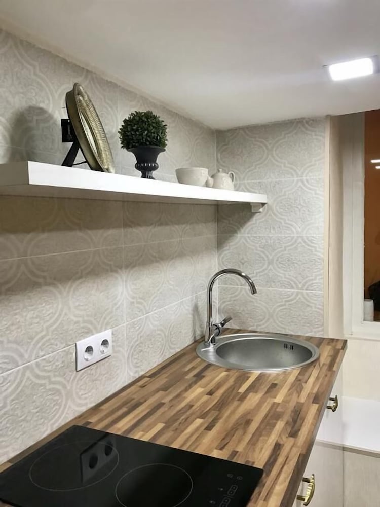 Design Apartment, 3 Bedrooms, Mezzanine photo 2