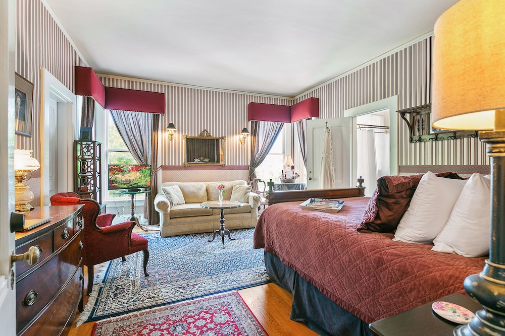 Prince Albert Room photo 1