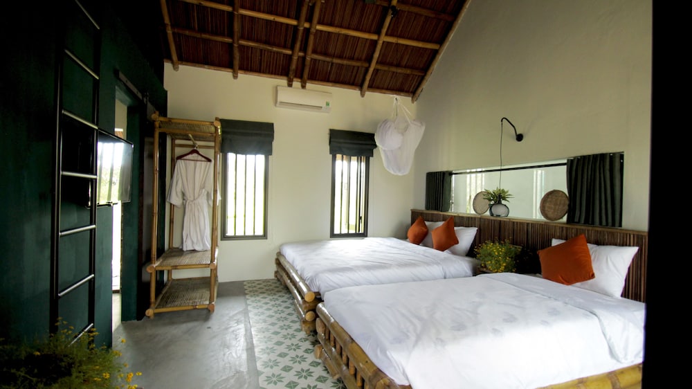 Superior Twin Room, Balcony, Garden View