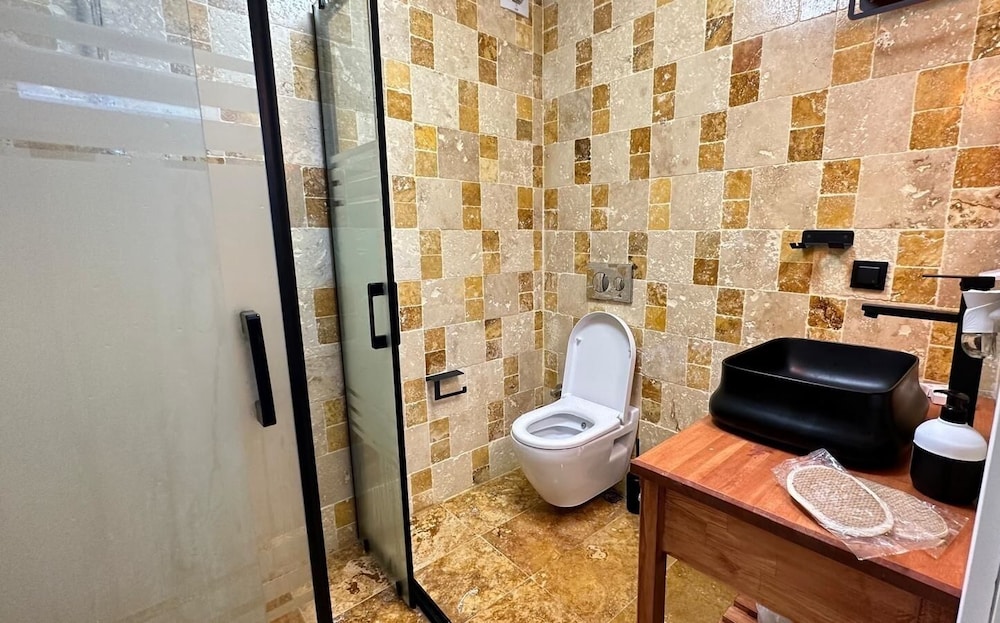 Deluxe Room Jacuzzi photo 2