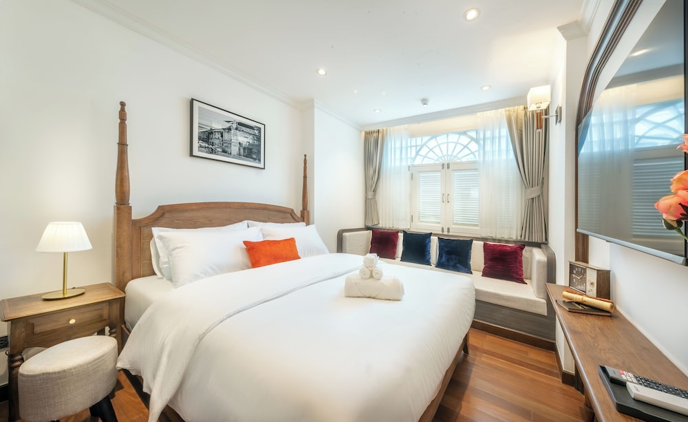 Deluxe Double Room, City View photo 1