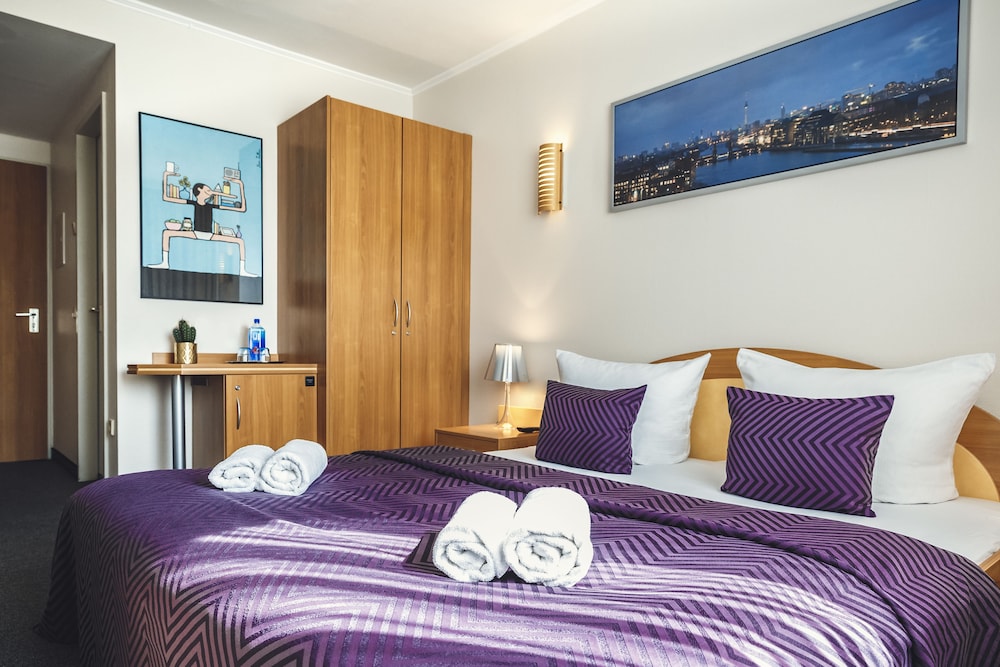 Double or Twin Room photo 1