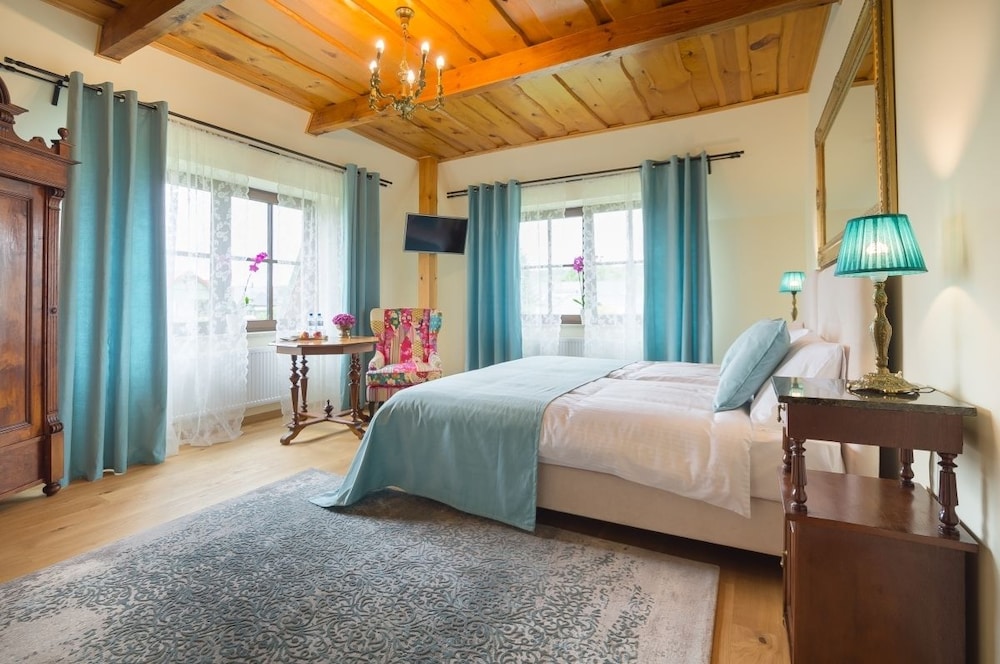 Twin Room (Pokoj 4, with extra bed) photo 3
