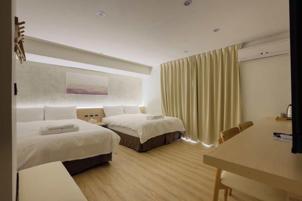 Deluxe Quadruple Room photo 3