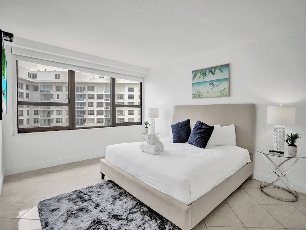 Relax in Style | 3BR 2BA Beach Condo in Oceanfront Resort, Pools, Gym & Sauna 1507