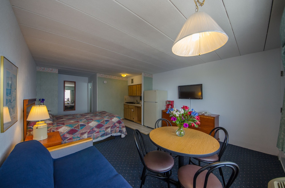 Deluxe Studio Suite, Kitchenette, Ocean View photo 1