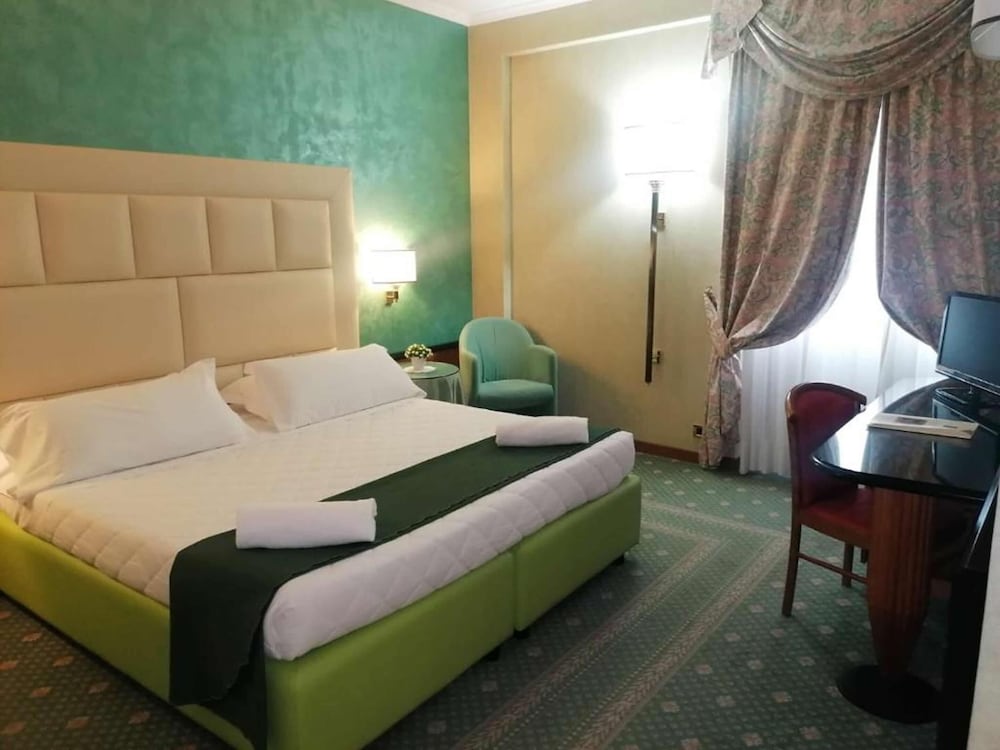 Double or Twin Room photo 1