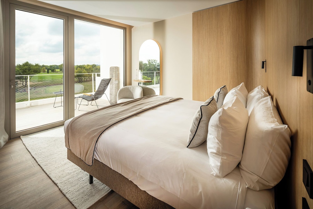 Family Suite, Balcony, Golf View