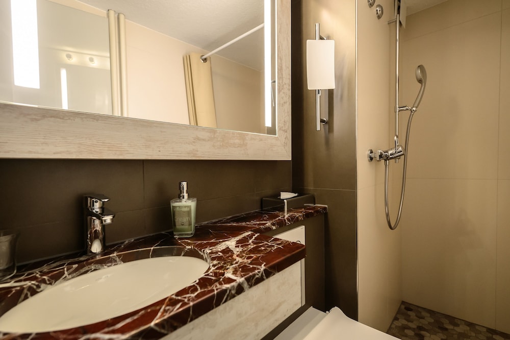 Economy Double Room - Photo 2