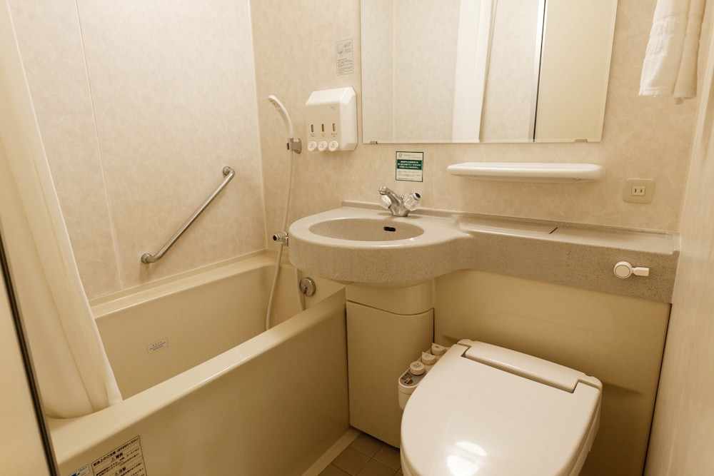 Economy Double Room, Non Smoking - Photo 5