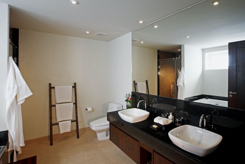Suite, Garden View photo 2