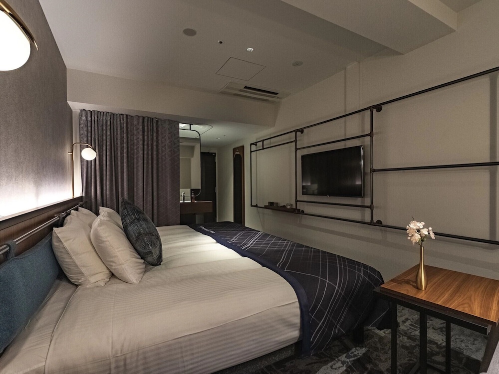 Superior King Room - Photo 3