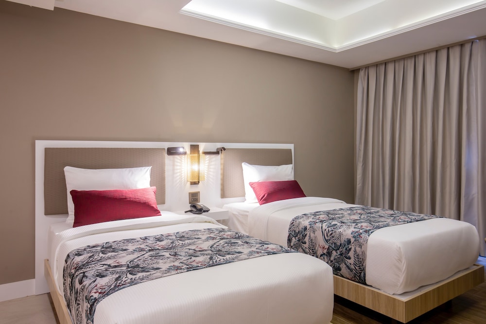 Deluxe Triple Room - Photo 2