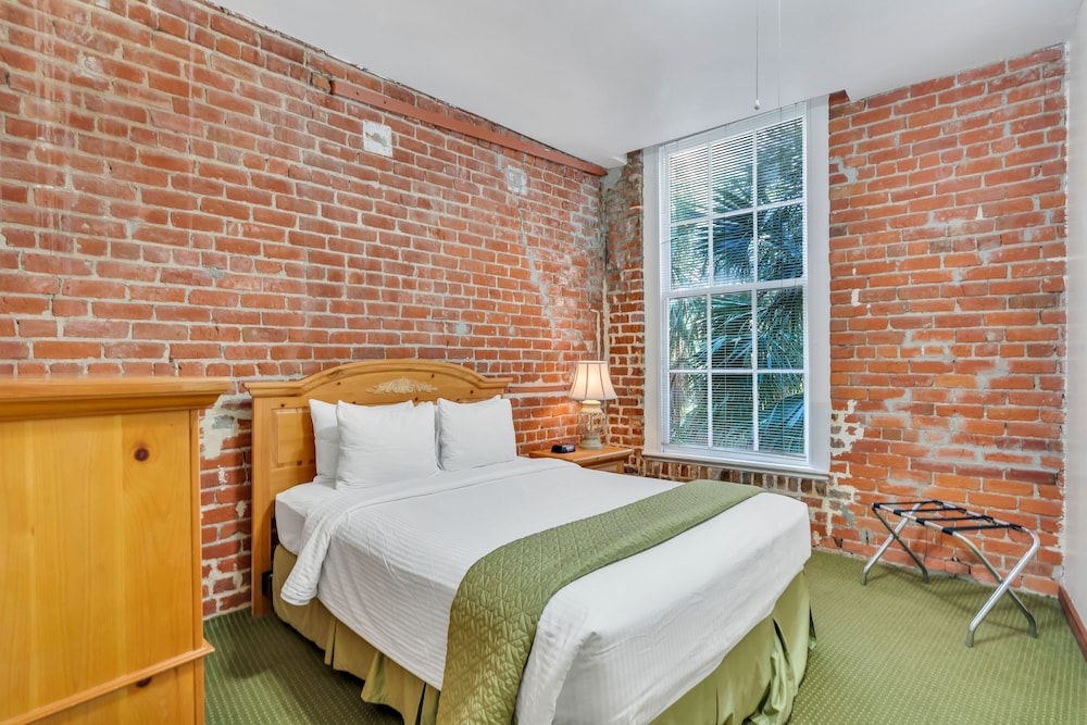 Signature Suite, Multiple Beds