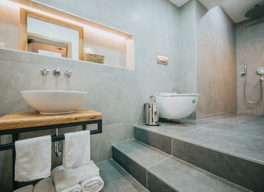 Deluxe Double Room (Yoma)