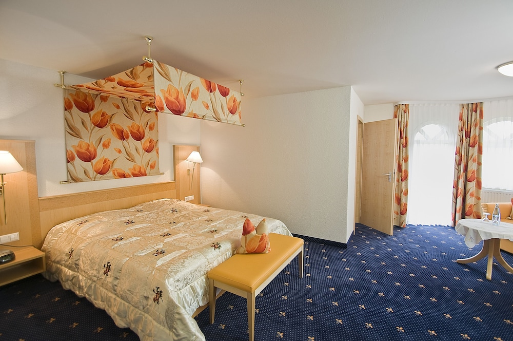 Deluxe Double Room (New) photo 3