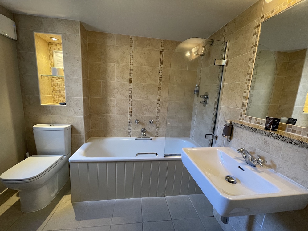 Barn Deluxe Room - Photo 18