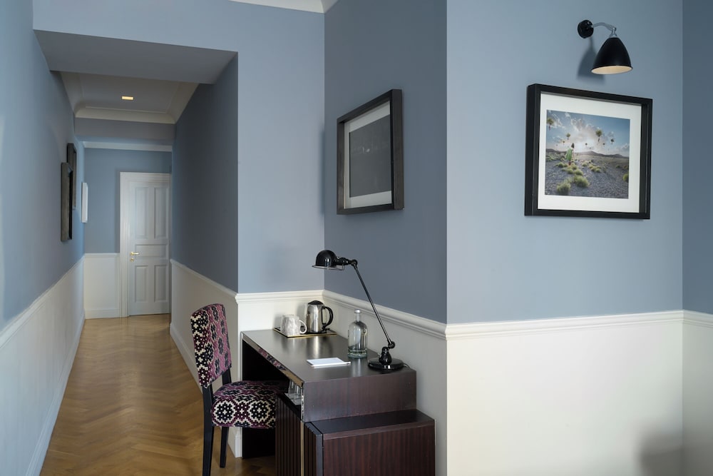 Superior Double or Twin Room photo 3