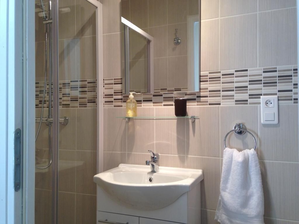 Deluxe Double Room - Photo 2