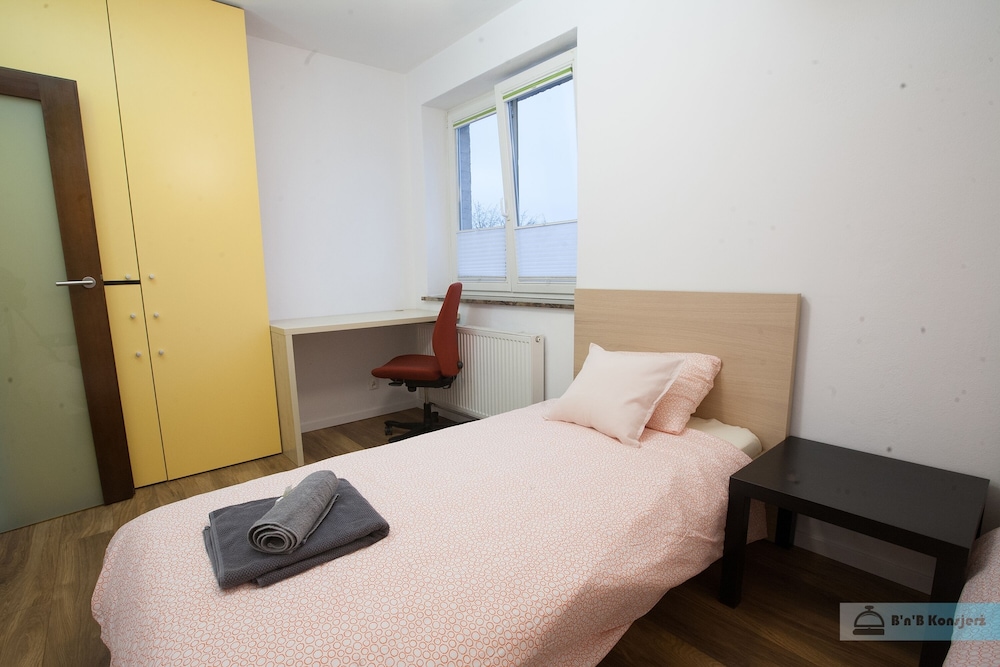 Apartment - Photo 2