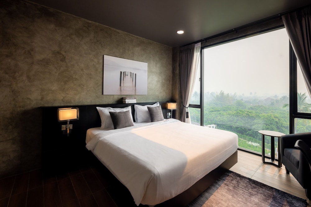Deluxe Room - Photo 1