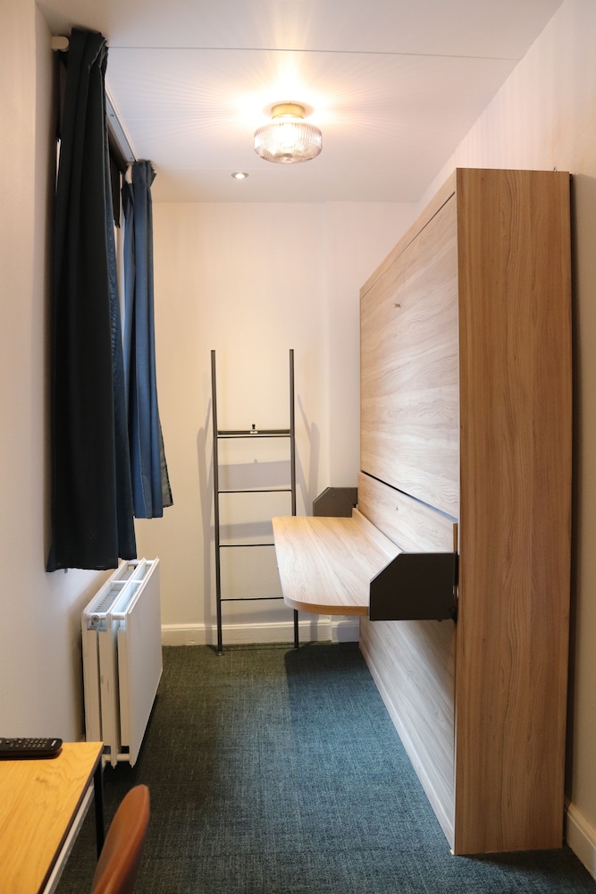 Standard Double Room - Photo 2