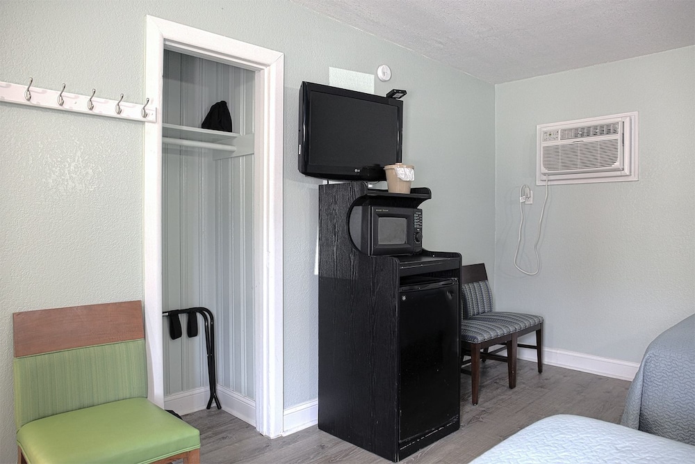 Standard Double Room, 2 Double Beds photo 3