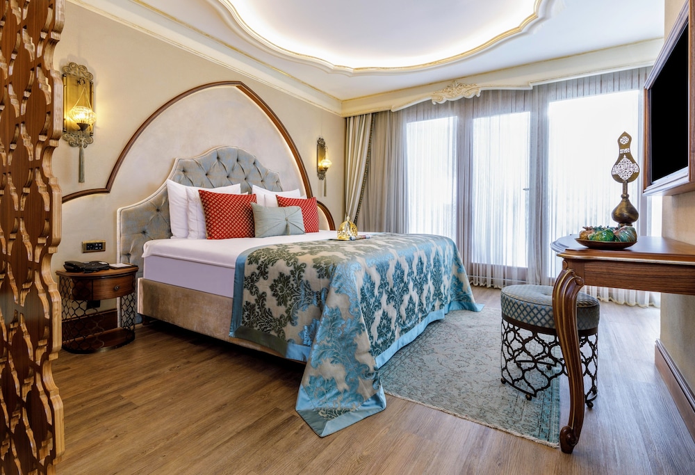 Royal Suite photo 1