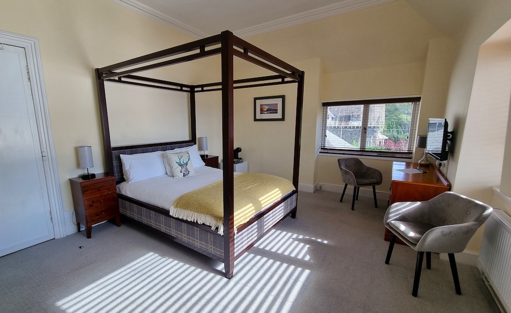 Romantic Room, 1 Queen Bed, Lake View - Photo 1