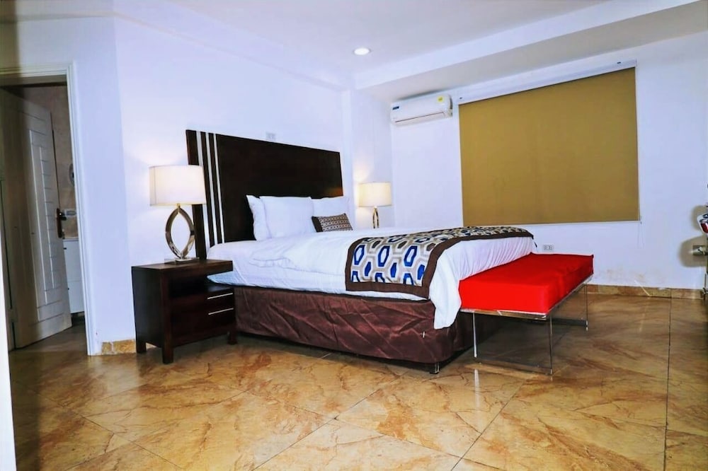 Executive Suite photo 2