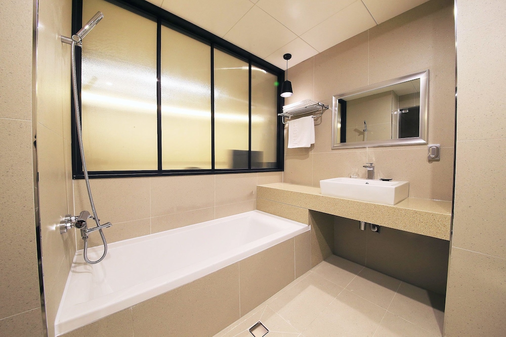 Standard Room - Photo 3