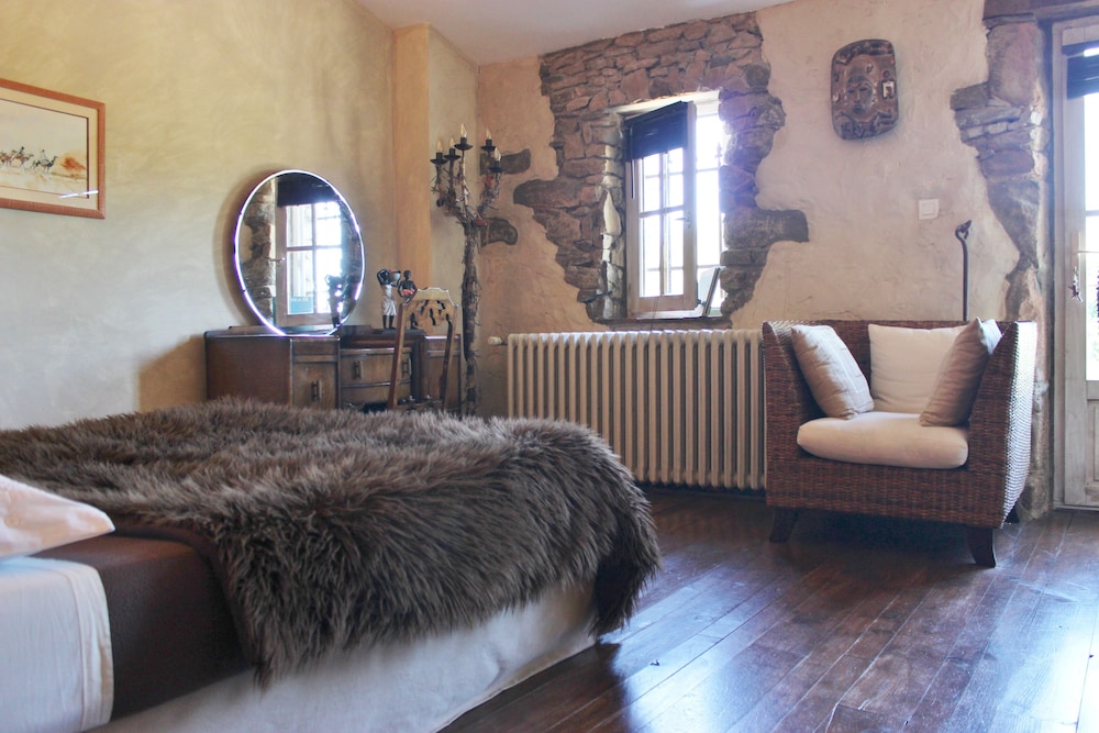 Romantic Double Room, 1 Double Bed, Terrace, Garden View photo 3