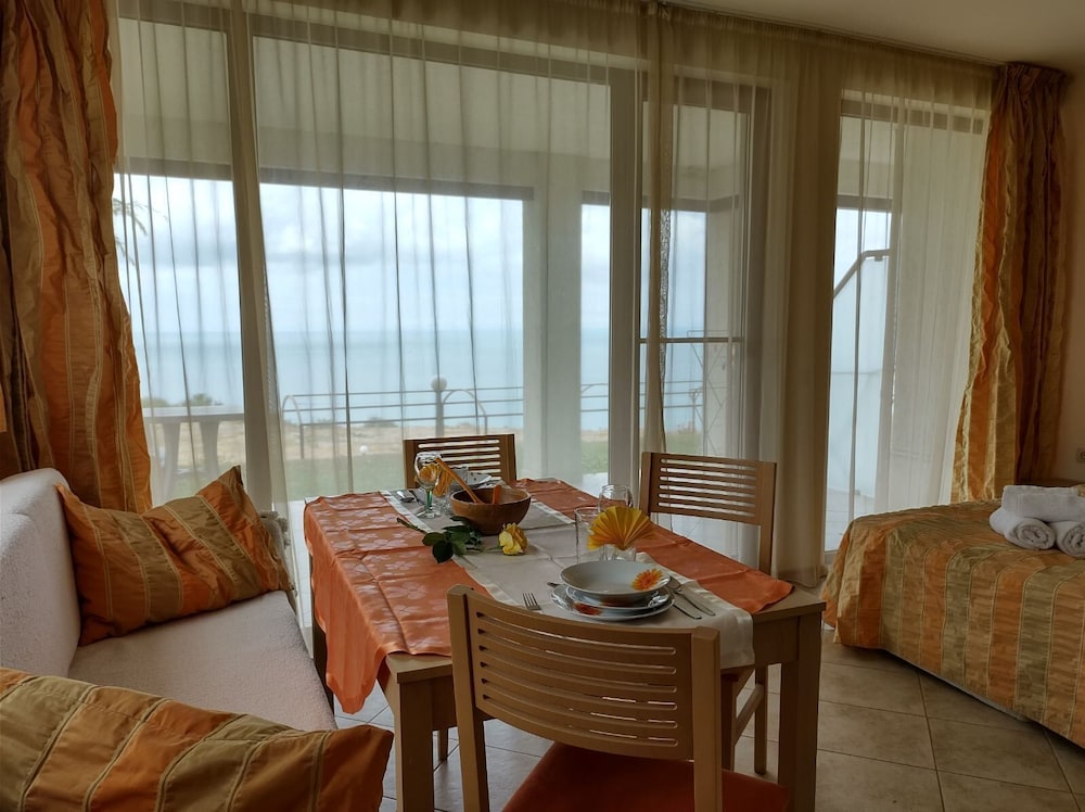 Panoramic Studio, Sea View photo 3