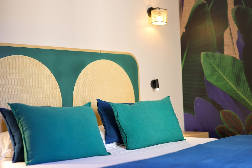 Comfort Double Room, Balcony, City View or Country View - Photo 9